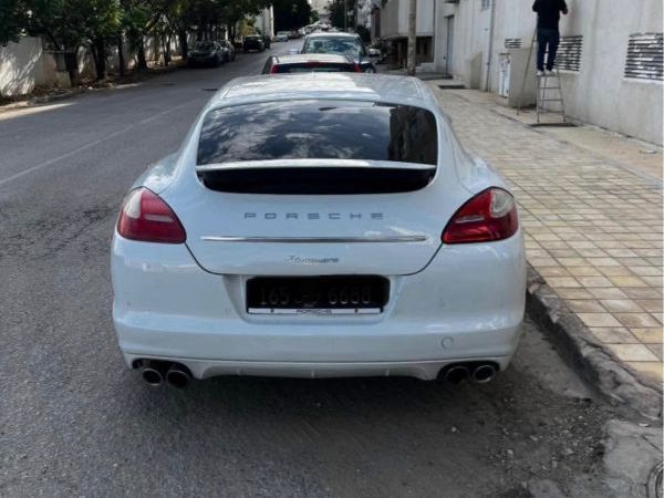 Porsche Panamera 