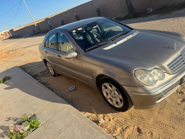Mercedes-Benz Classe C Élégance