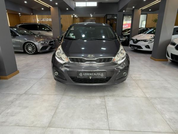 KIA Rio 5p 