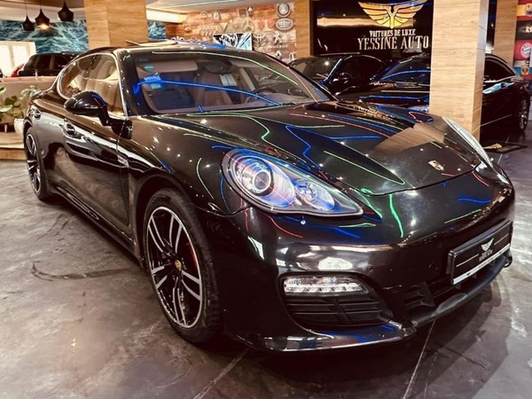 Porsche Panamera 