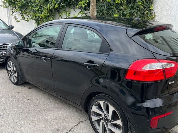 KIA Rio 5p 