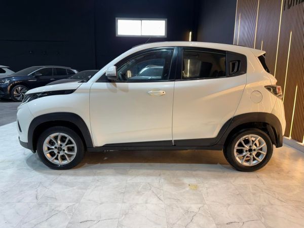 Mahindra KUV 100 