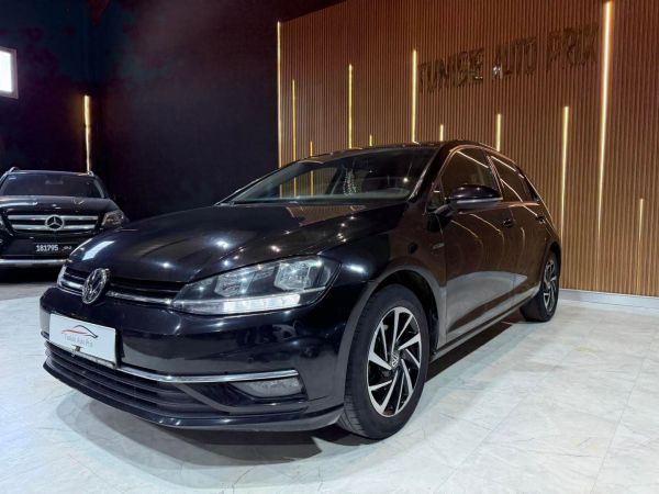 Volkswagen Golf 7 